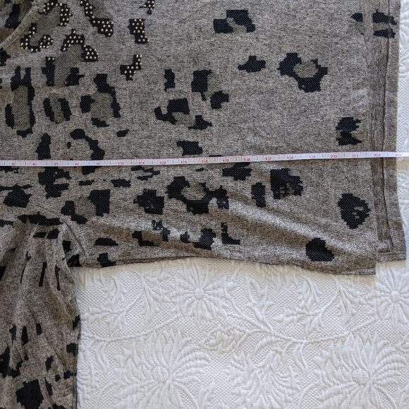 SJS Leopard Print Sweater - Picture 6 of 7